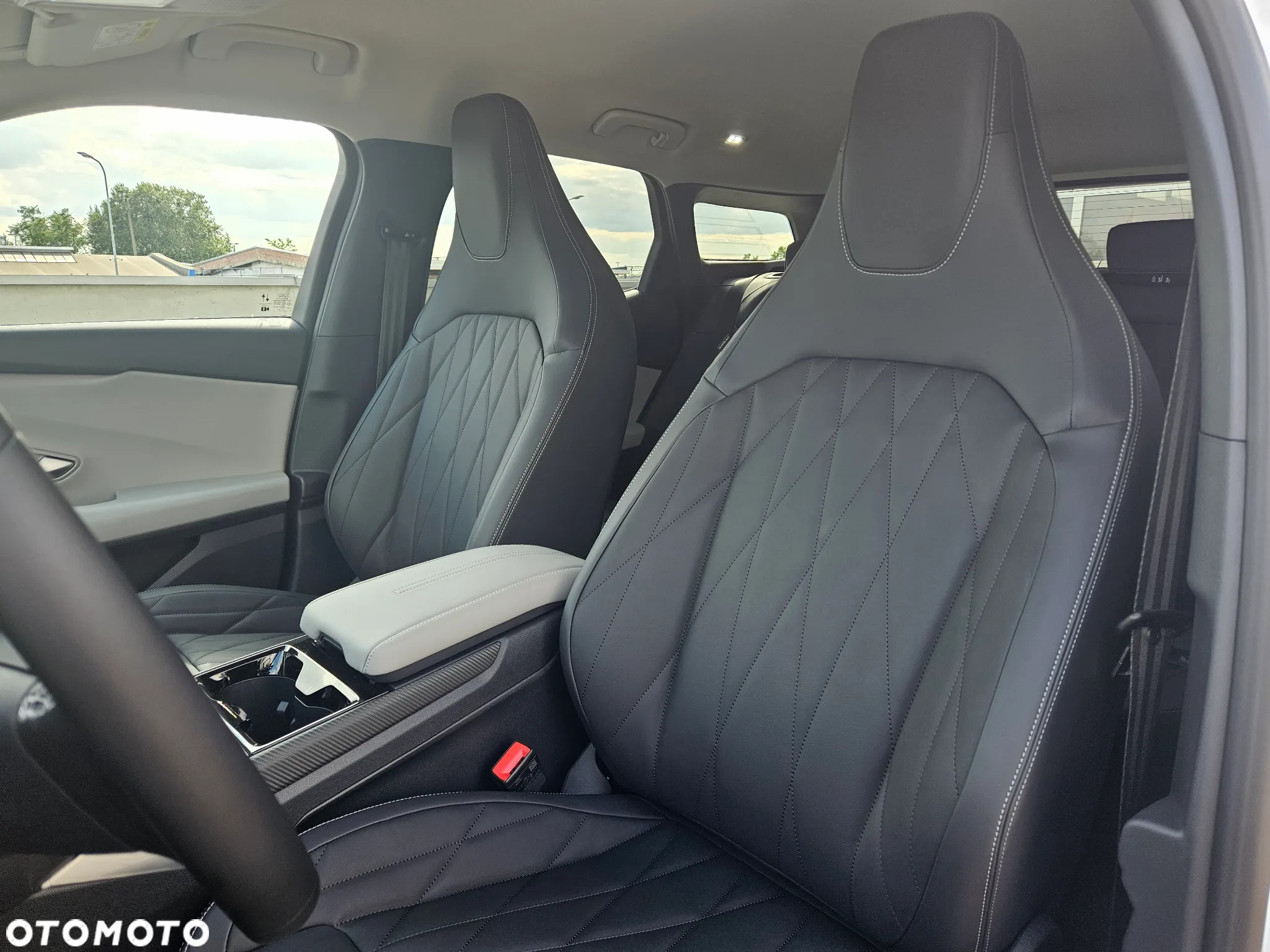 Ford Explorer 77kWh RWD - 16
