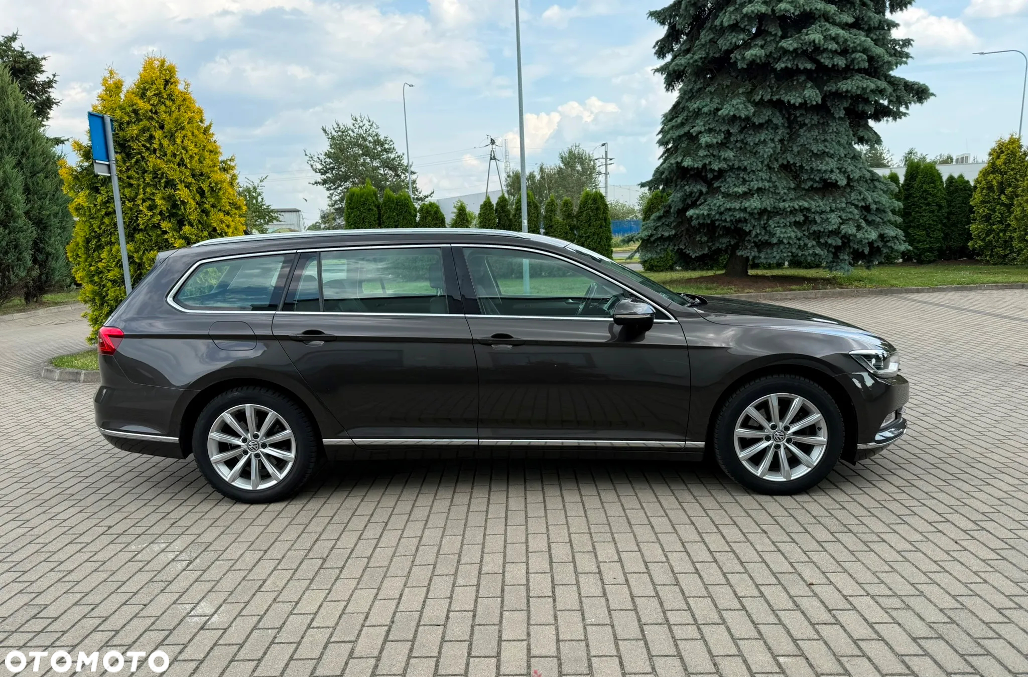Volkswagen Passat 2.0 TDI BMT Highline - 11