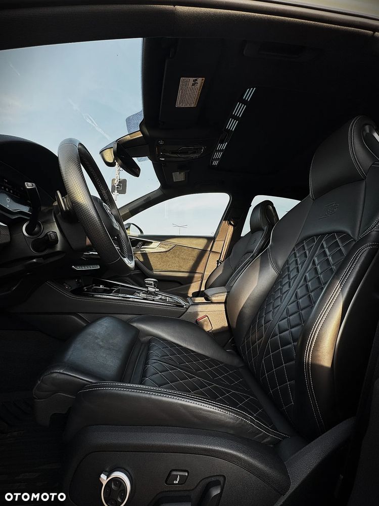 Audi S4 Limousine - 37
