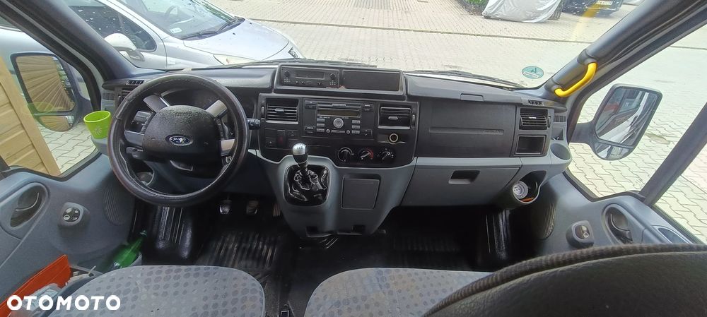 Ford Transit - 11