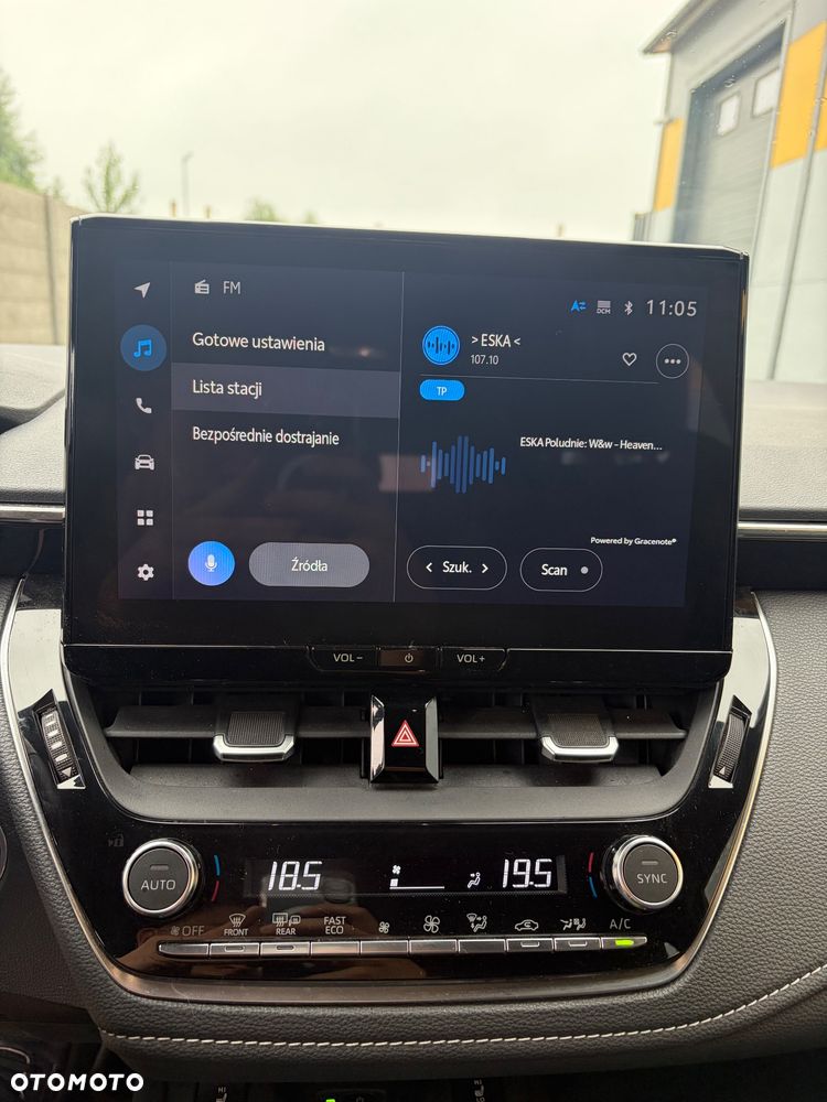 Toyota Corolla 2.0 Hybrid Style - 16