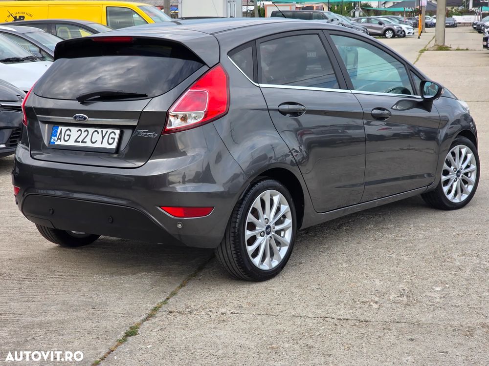 Ford Fiesta 1.5 TDCi Titanium - 4