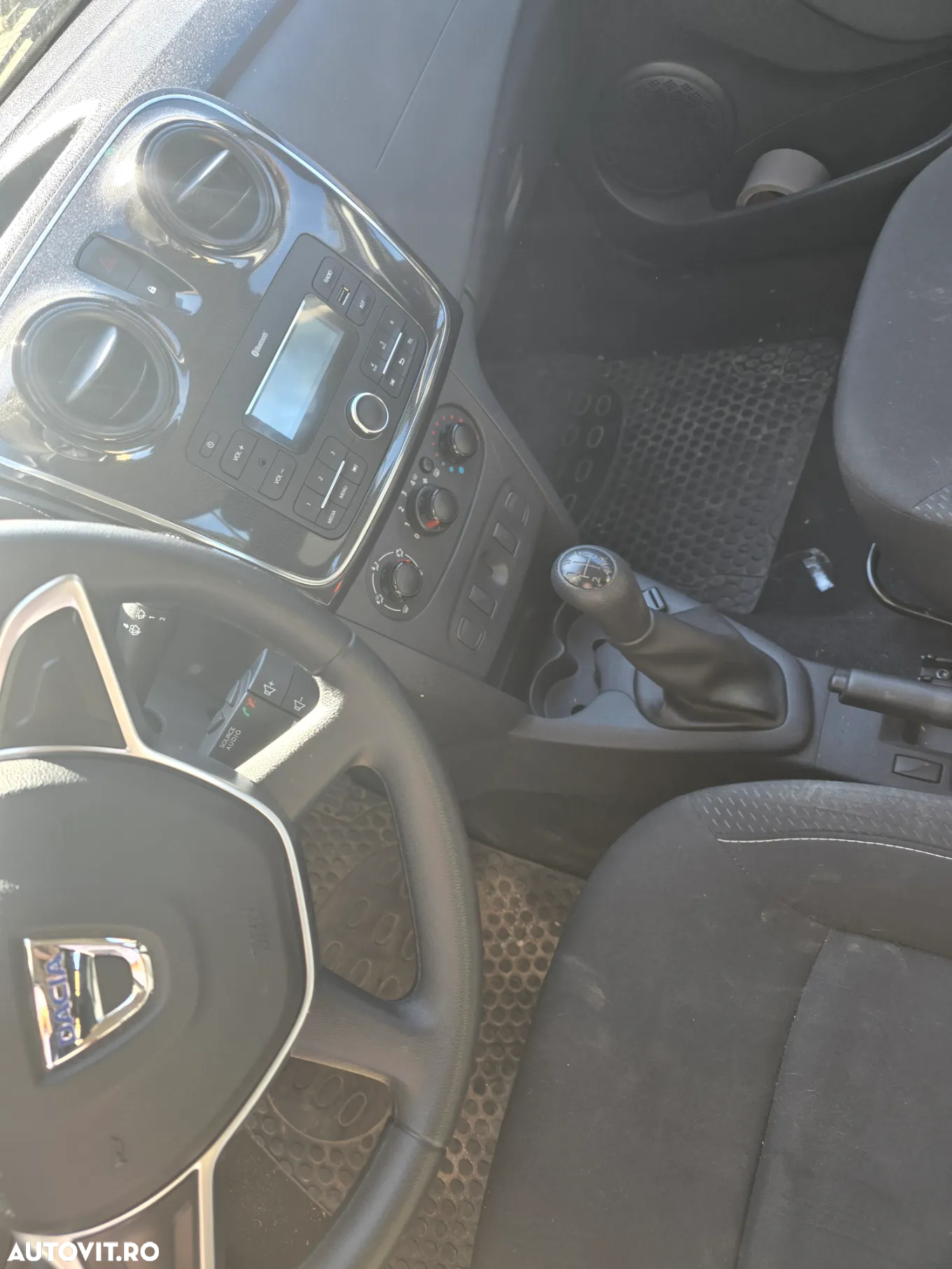 Dacia Sandero SCe 65 Essential - 5