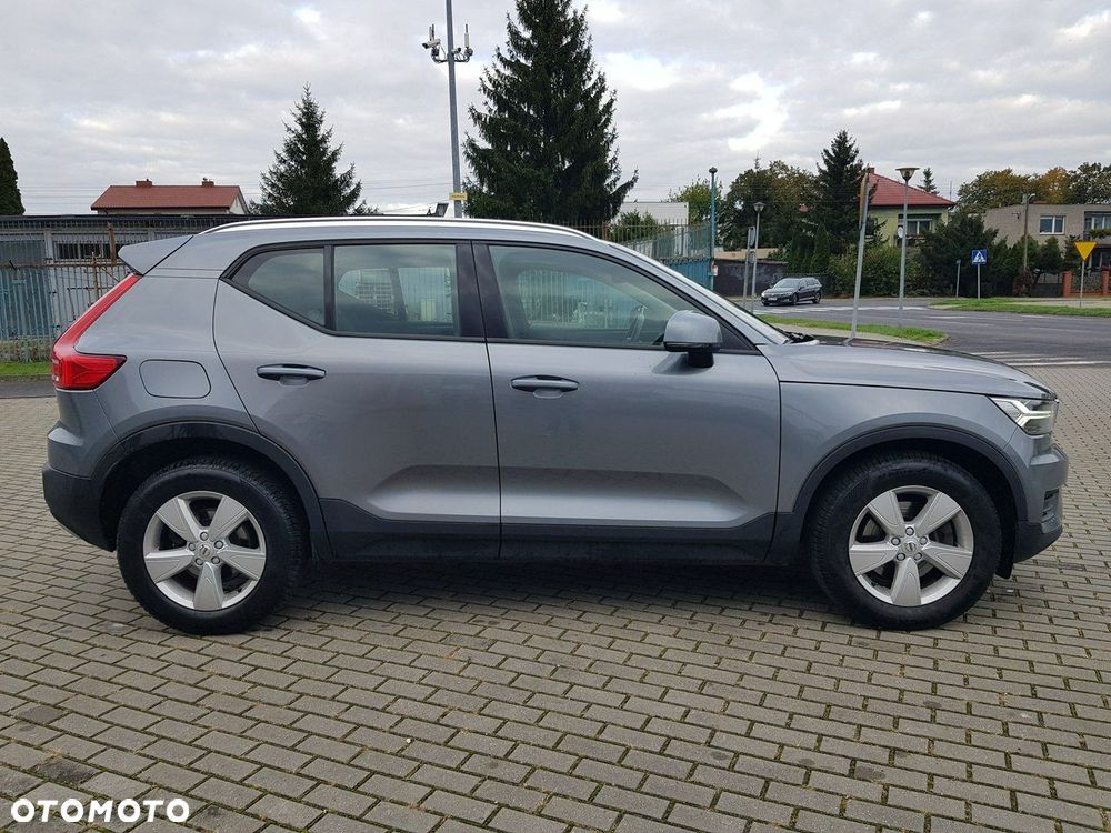Volvo XC 40 T4 Momentum - 4