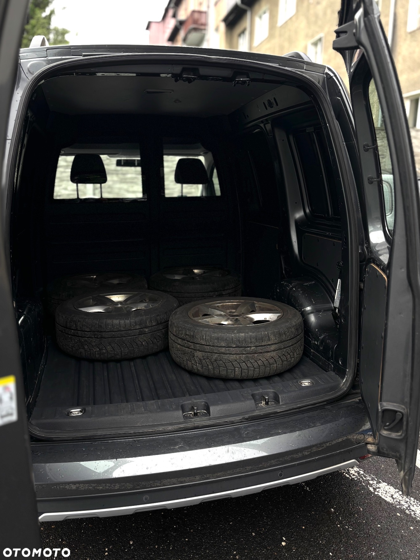Volkswagen Caddy - 14