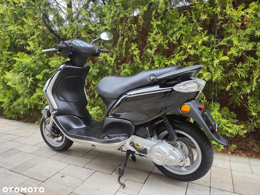 Piaggio FLY - 6
