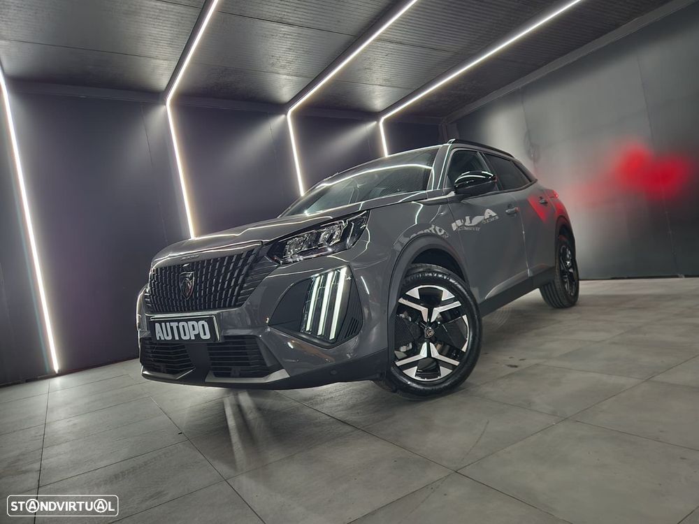 Peugeot 2008 1.2 PureTech Allure - 4