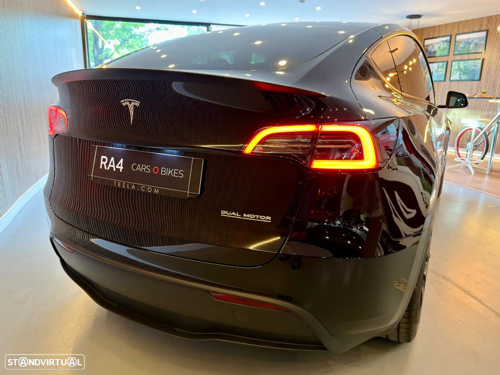 Tesla Model Y Performance Tração Integral - 15