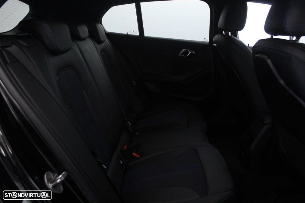 BMW 116 d Pack Desportivo M Auto - 16