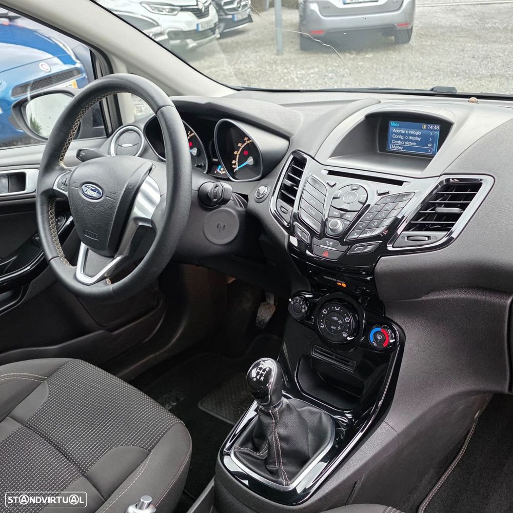 Ford Fiesta 1.5 TDCi Titanium - 26