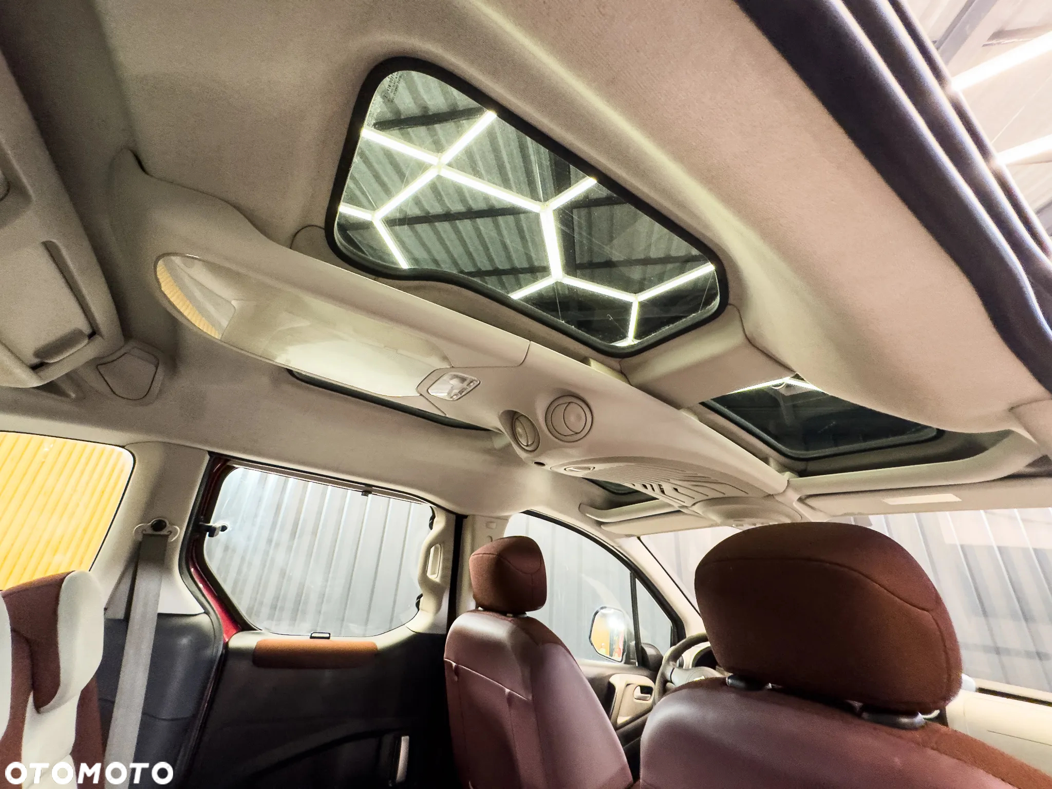 Citroën Berlingo 1.6 HDi 90 FAP CoolTech - 21