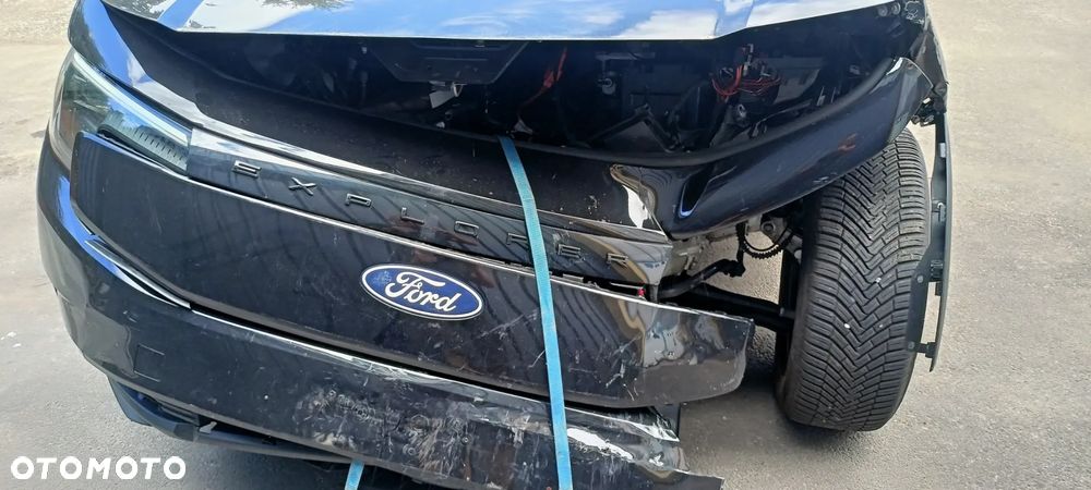 Ford Explorer Elektromotor mit Standard Range RWD 52kWh Style - 13