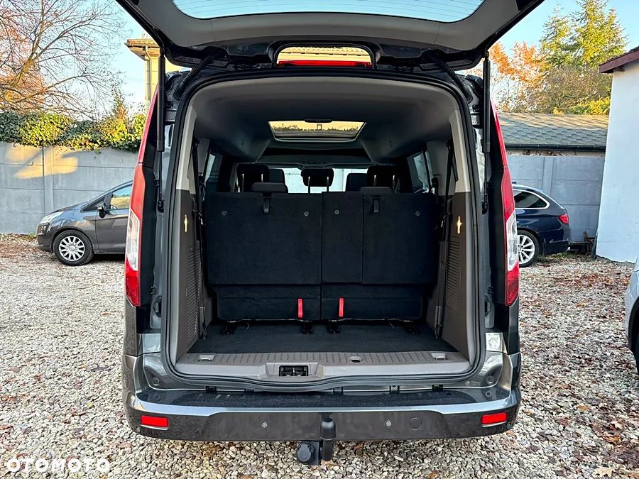 Ford Tourneo Connect Grand - 11
