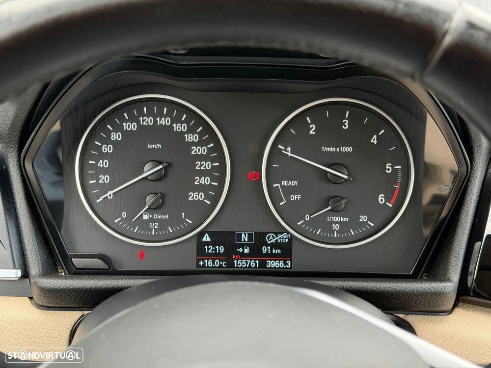 BMW 216 Active Tourer d Luxury Line - 12