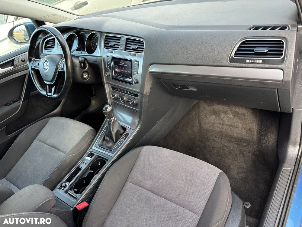 Volkswagen Golf 1.6 TDI BlueMotion Technology Comfortline - 16