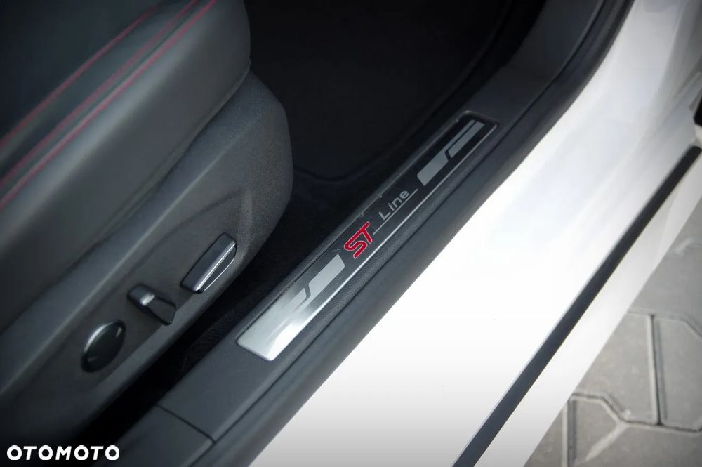 Ford Mondeo 2.0 TDCi Bi-Turbo ST-Line X PowerShift - 26