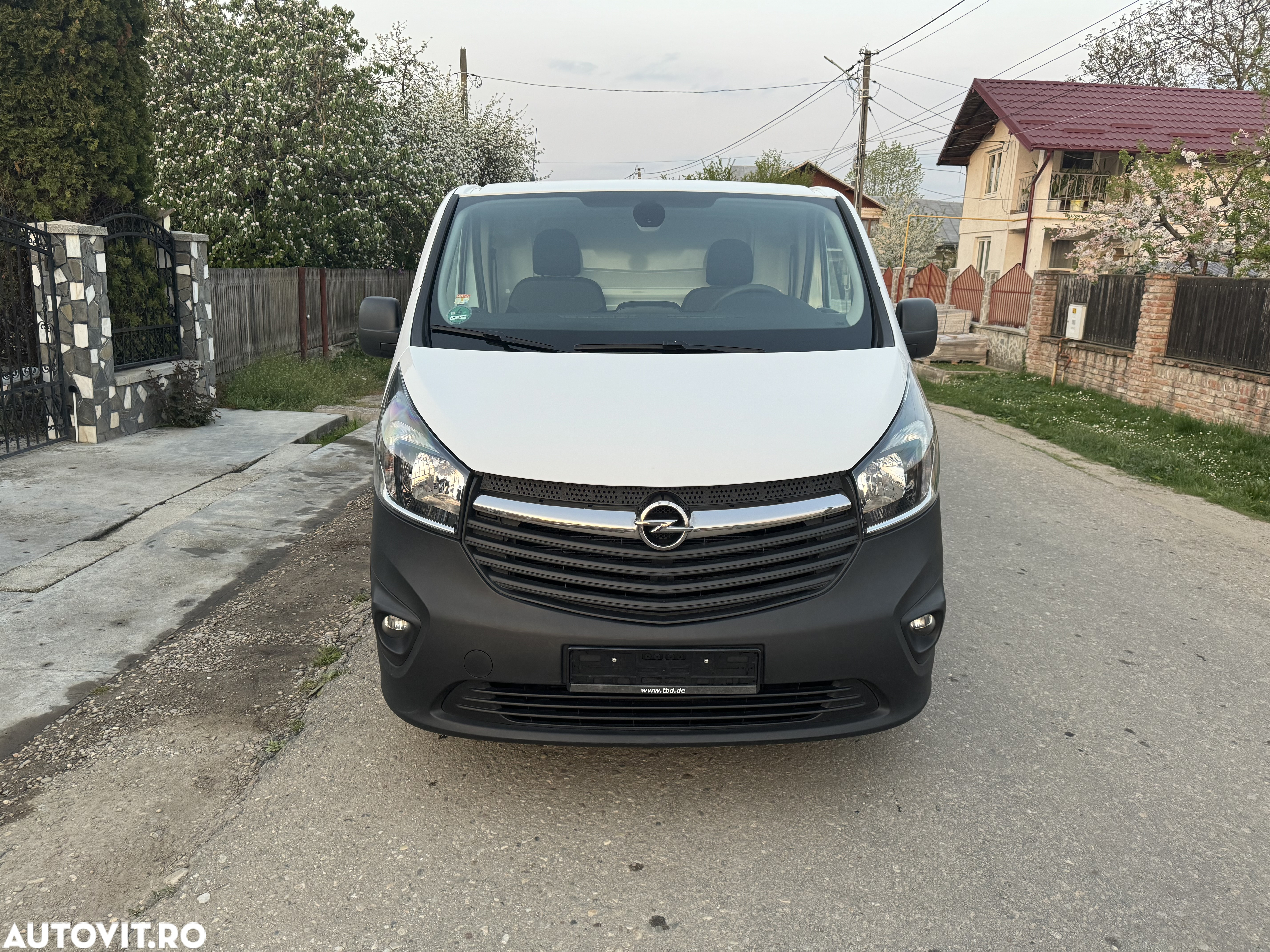 Opel Vivaro - 12