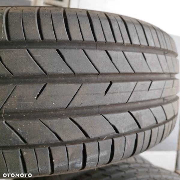 195/45/16 kumho ecsta hs52