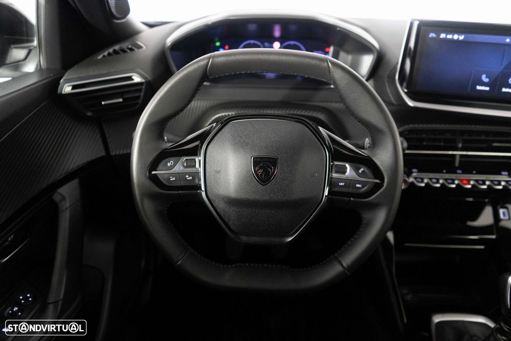 Peugeot 2008 1.2 PureTech Allure Pack - 26