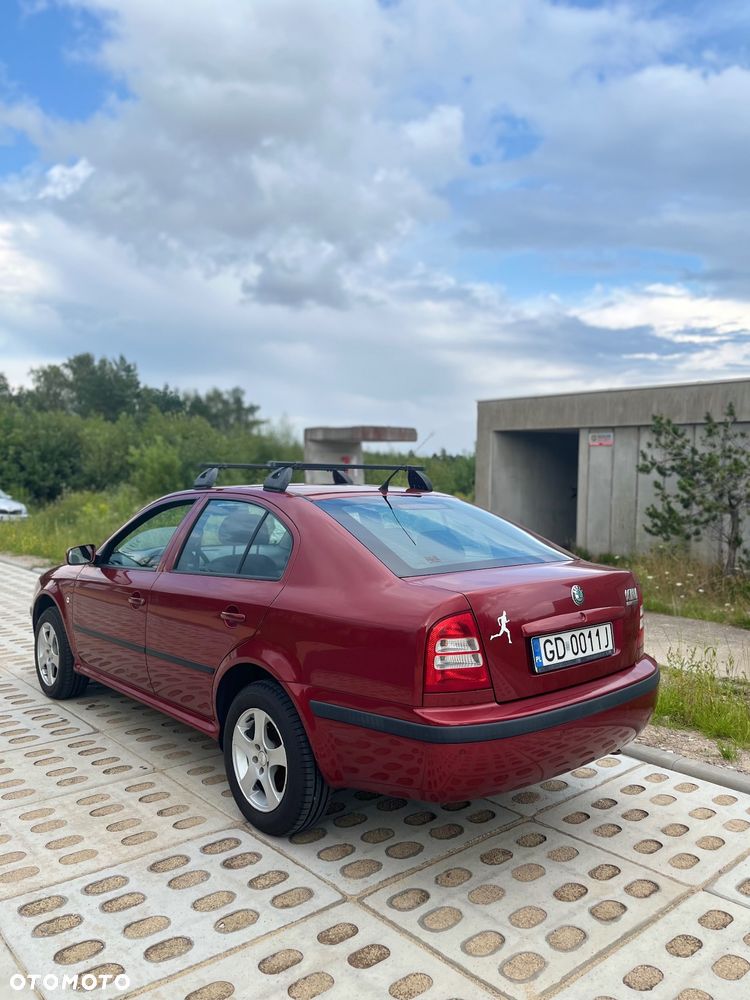 Skoda Octavia 1.6 Tour - 9