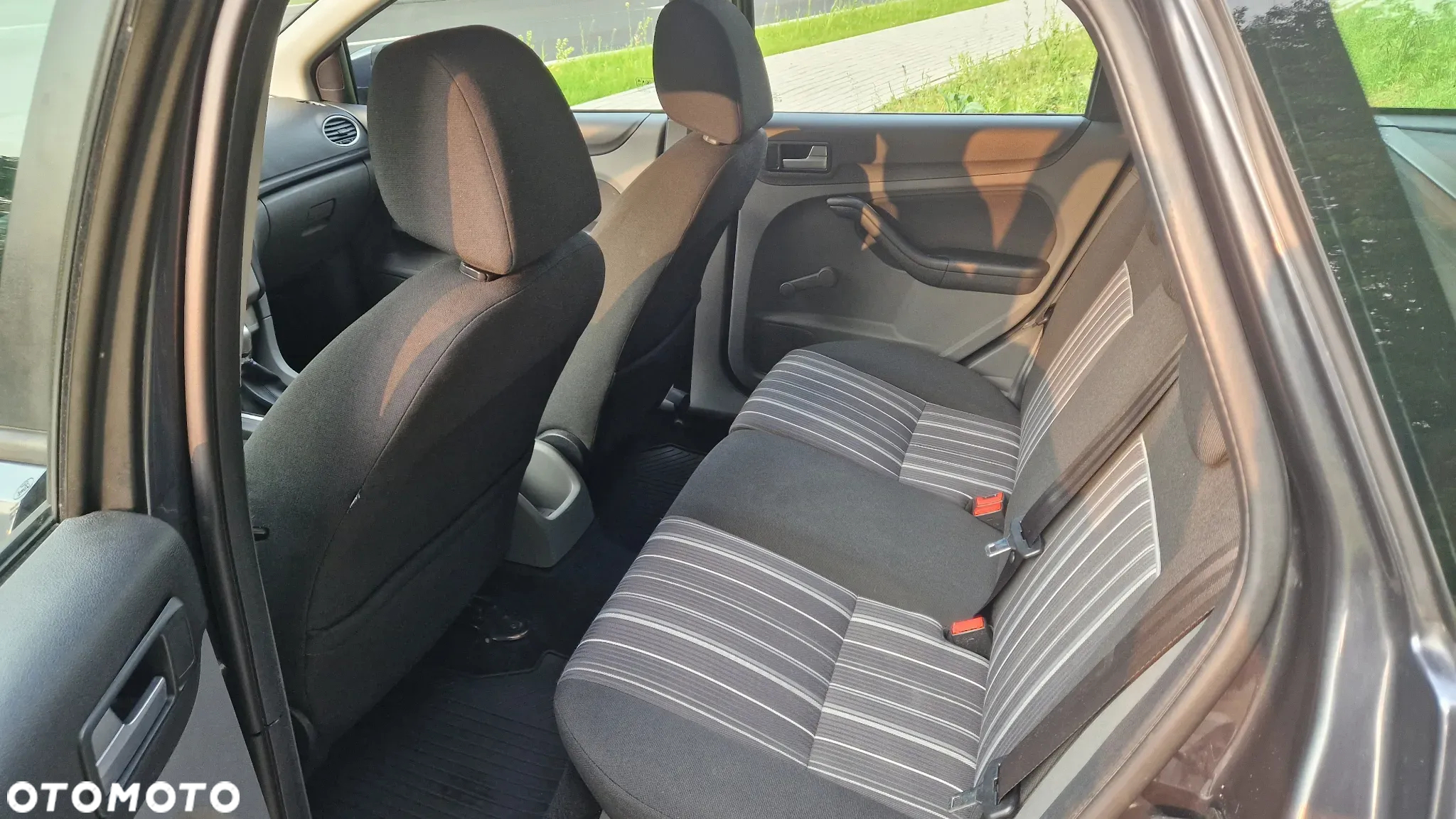 Ford Focus 1.8 TDCi Silver X - 12