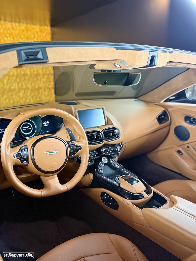 Aston Martin Vantage Roadster V8 - 20