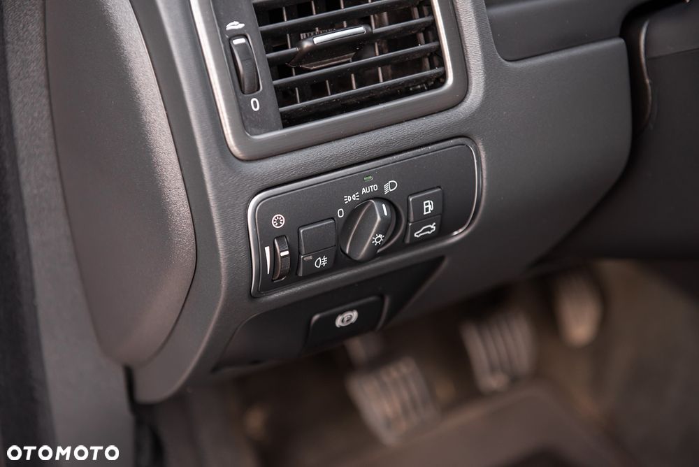 Volvo V70 D4 Summum - 17