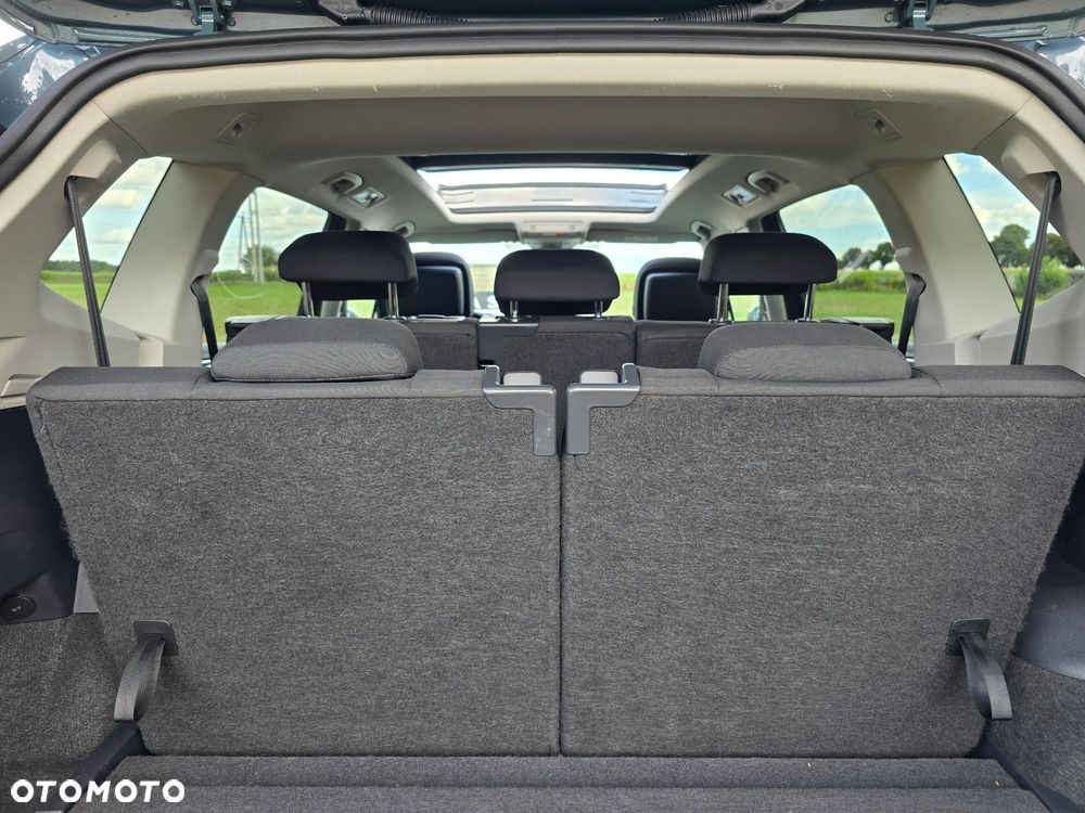 Volkswagen Tiguan Allspace - 19