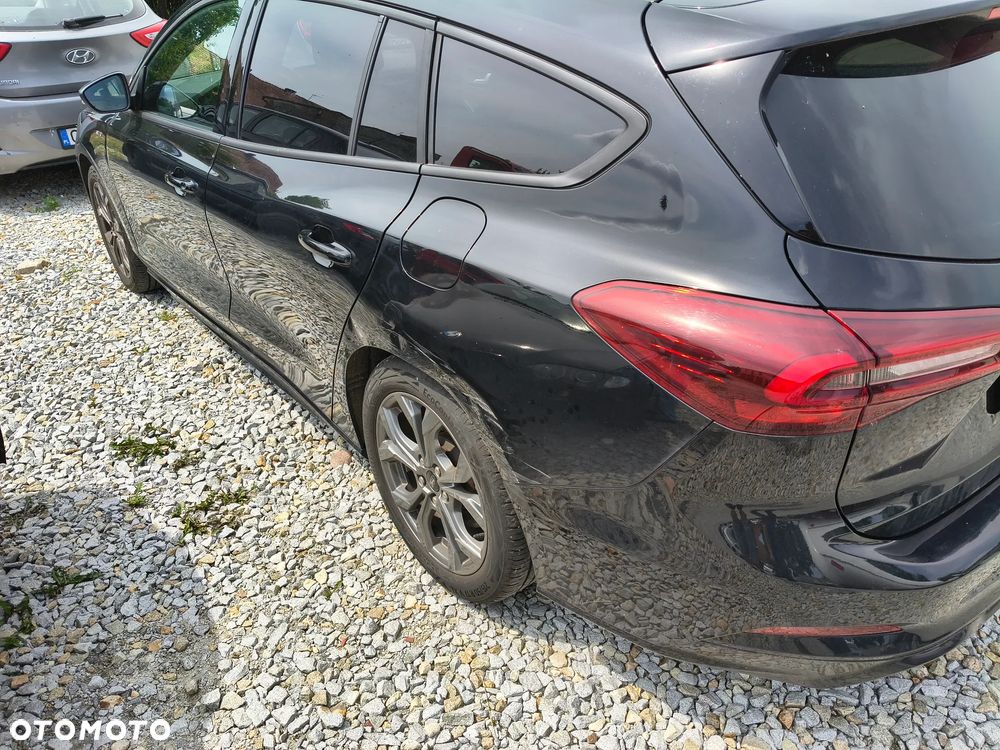 Ford Focus 1.5 EcoBlue STart-Stopp-System ST-LINE X - 38