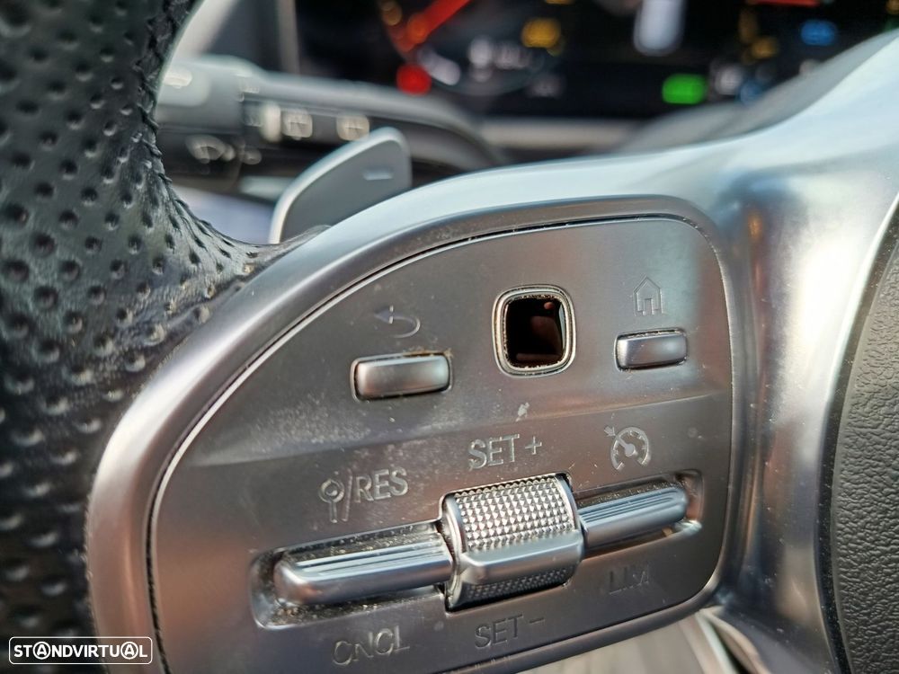 Mercedes-Benz GLA 250 e 8G-DCT AMG Line - 15