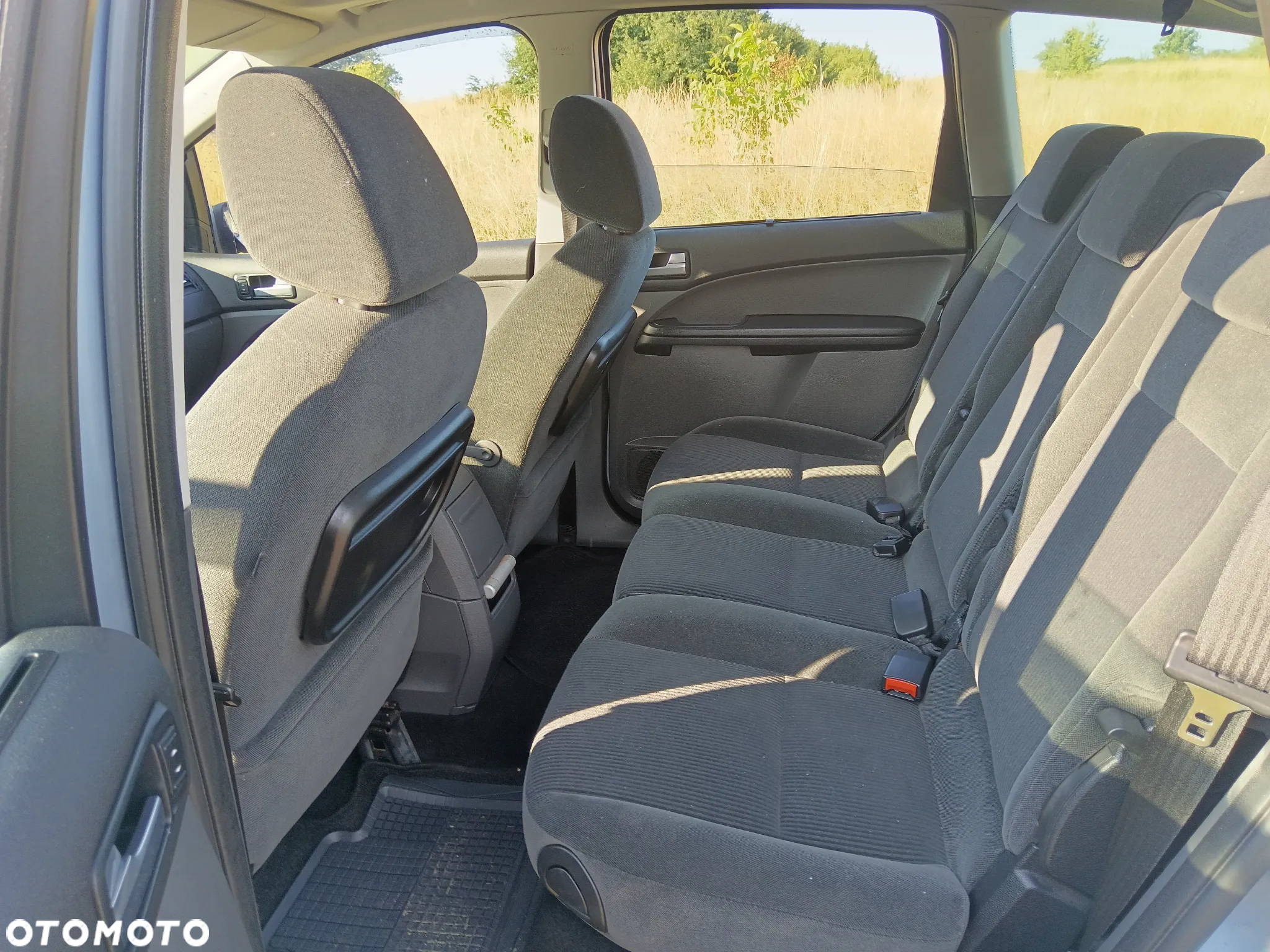 Ford Focus C-Max 1.8 Ghia - 9