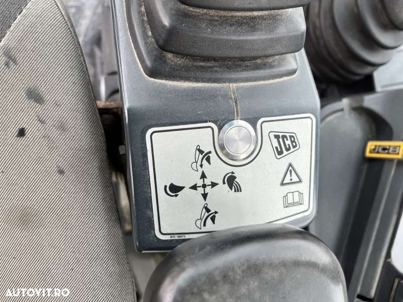 JCB 4CX - 35