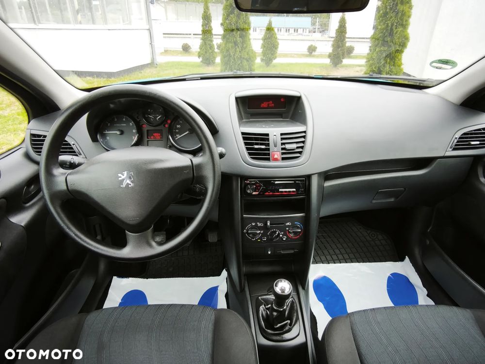 Peugeot 207 75 Urban Move - 14