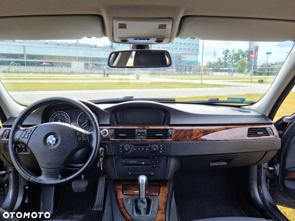 BMW Seria 3 320d DPF - 8