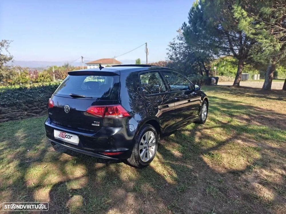 VW Golf 1.6 TDi Trendline BlueMotion - 12