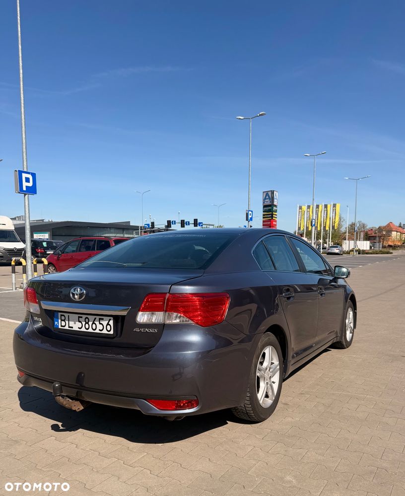 Toyota Avensis 2.0 Premium MS - 7
