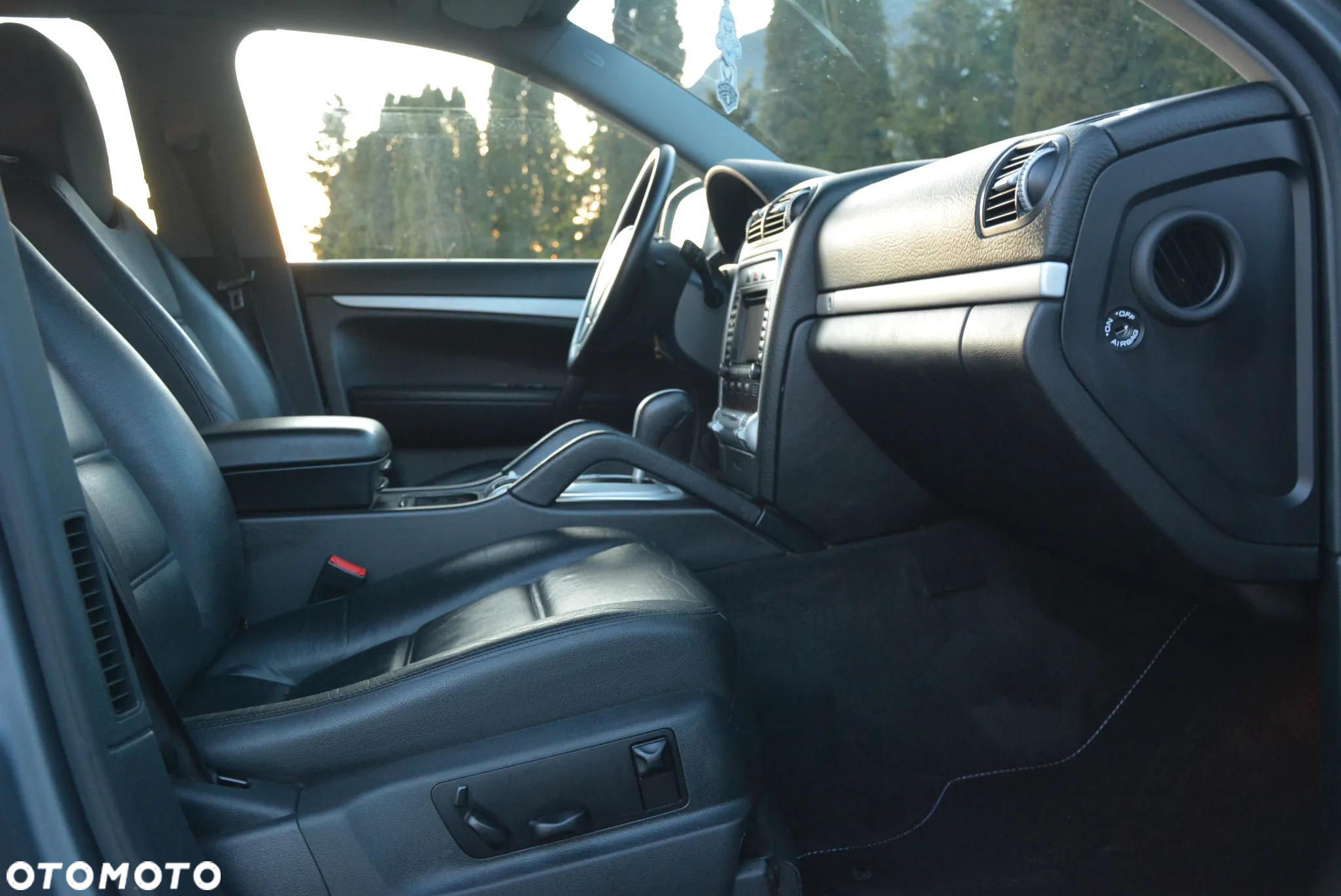 Porsche Cayenne Tiptronic S - 23