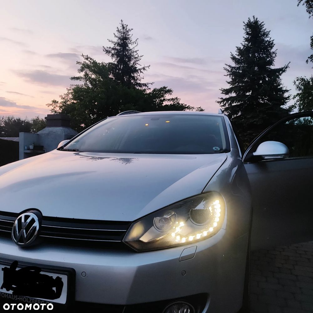 Volkswagen Golf 2.0 TDI DPF Highline - 12