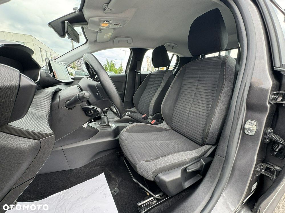 Peugeot 208 PureTech 100 Style - 18