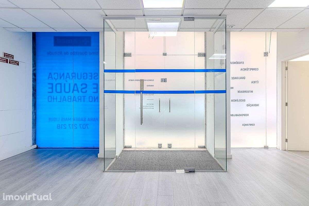 Loja  para arrendamento - Grande imagem: 2/34