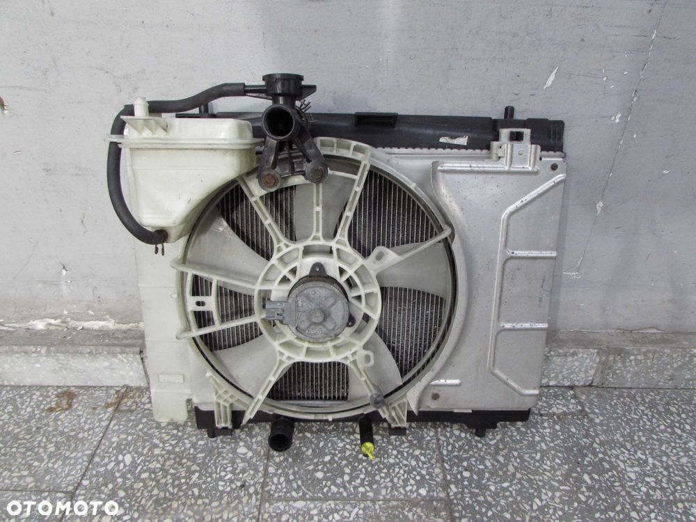 TOYOTA YARIS II 1.0 06-12 CHLODNICA WENTYLATOR 16363-23010 - 4