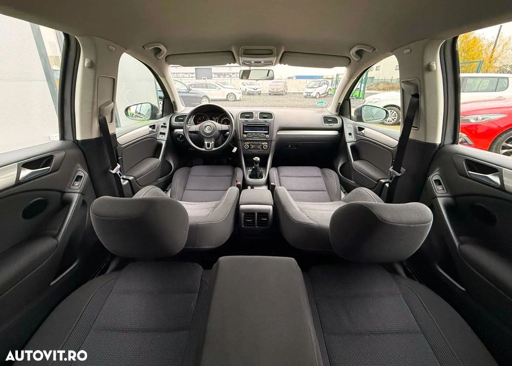 Volkswagen Golf 1.6 TDI DPF Comfortline - 22