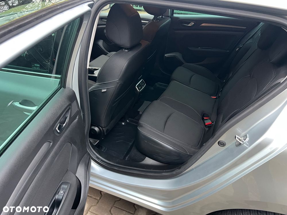 Renault Megane 1.5 Blue dCi Intens - 23