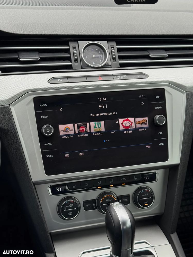 Volkswagen Passat 2.0 TDI DSG Comfortline - 21