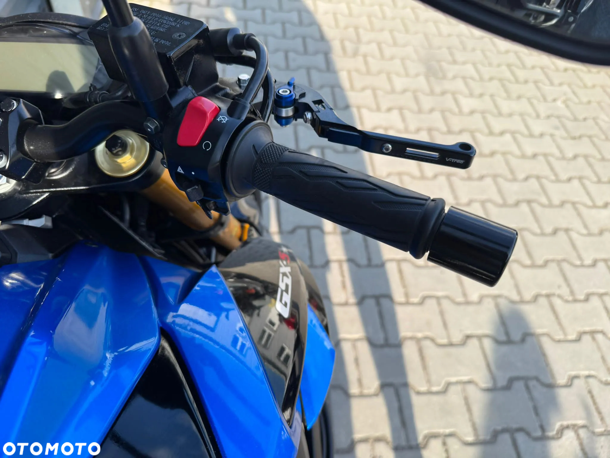 Suzuki GSX - 14