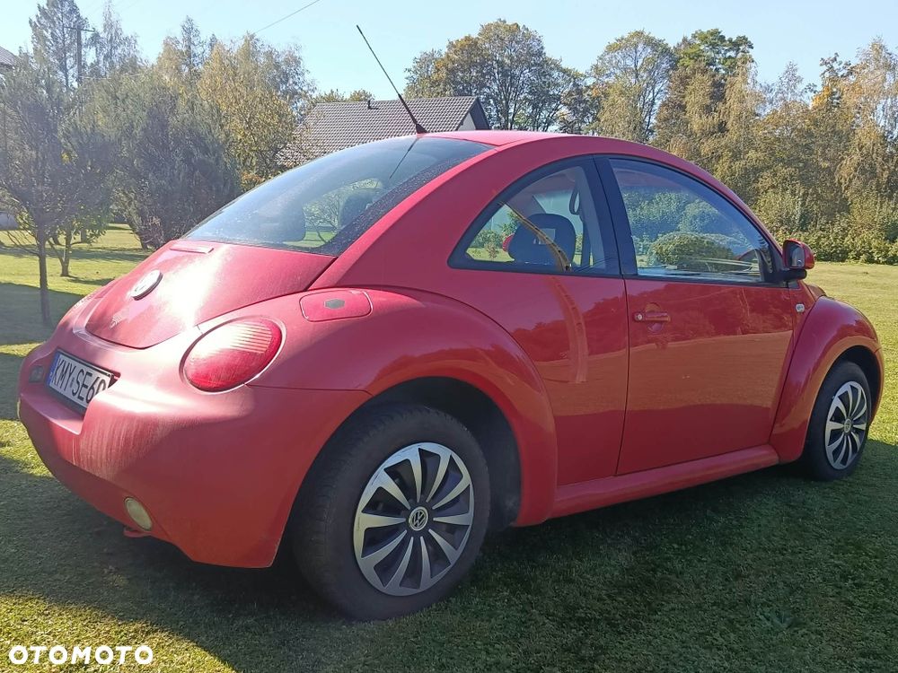Volkswagen New Beetle - 5
