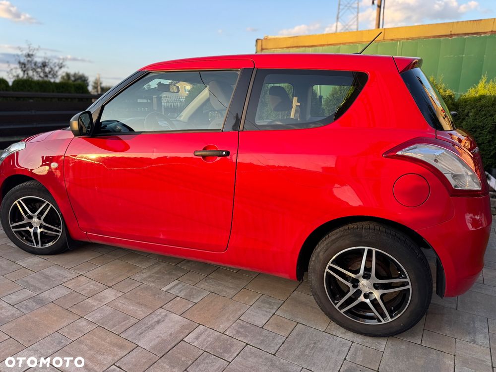 Suzuki Swift 1.2 Club - 3