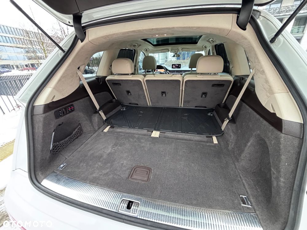 Audi Q7 3.0 TFSI Quattro Tiptronic - 35