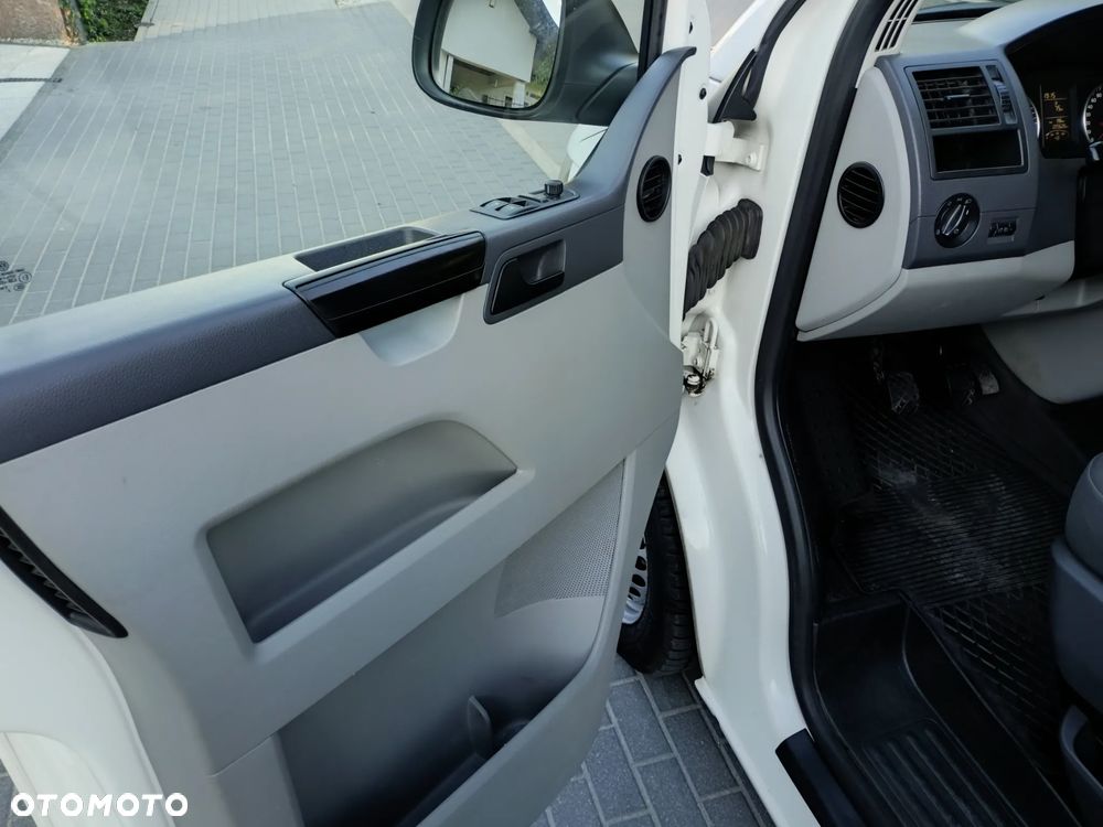 Volkswagen Transporter - 13