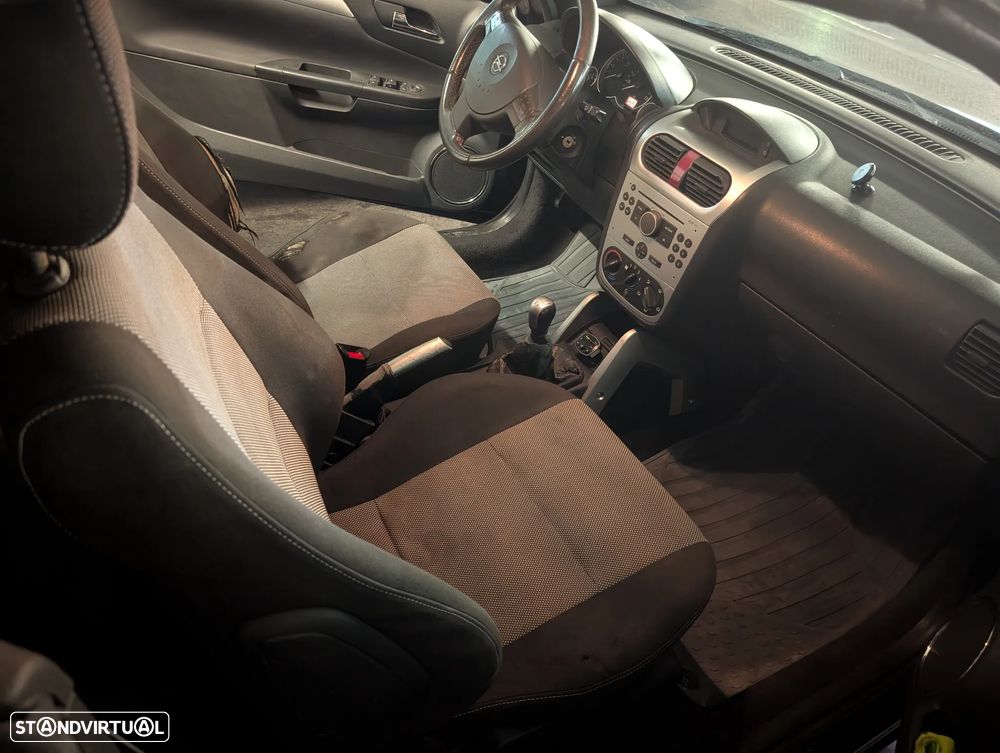 Opel Tigra TwinTop 1.4 Sport - 4